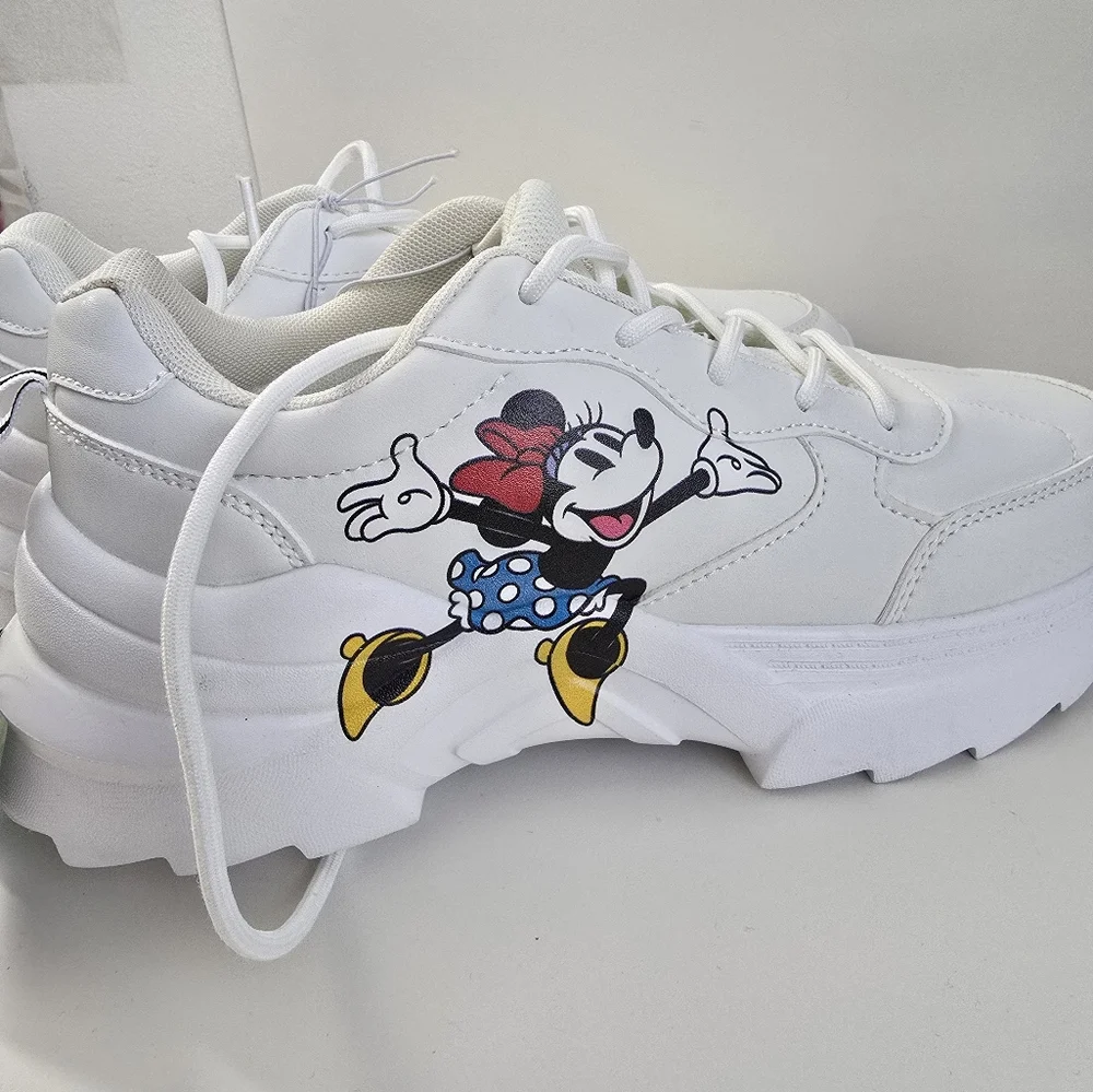 Size 10 - Disney Minnie Mouse and Mickey Mouse White Shoes - Picture 14 of 15